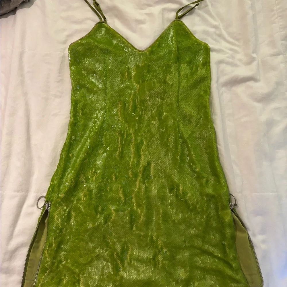 nbd size s apple martini sequin side zip minidress - Picture 10 of 10